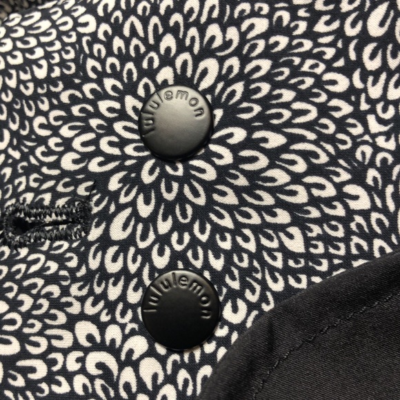 ⭐️🔹 Lululemon Pants - Picture 4 of 5